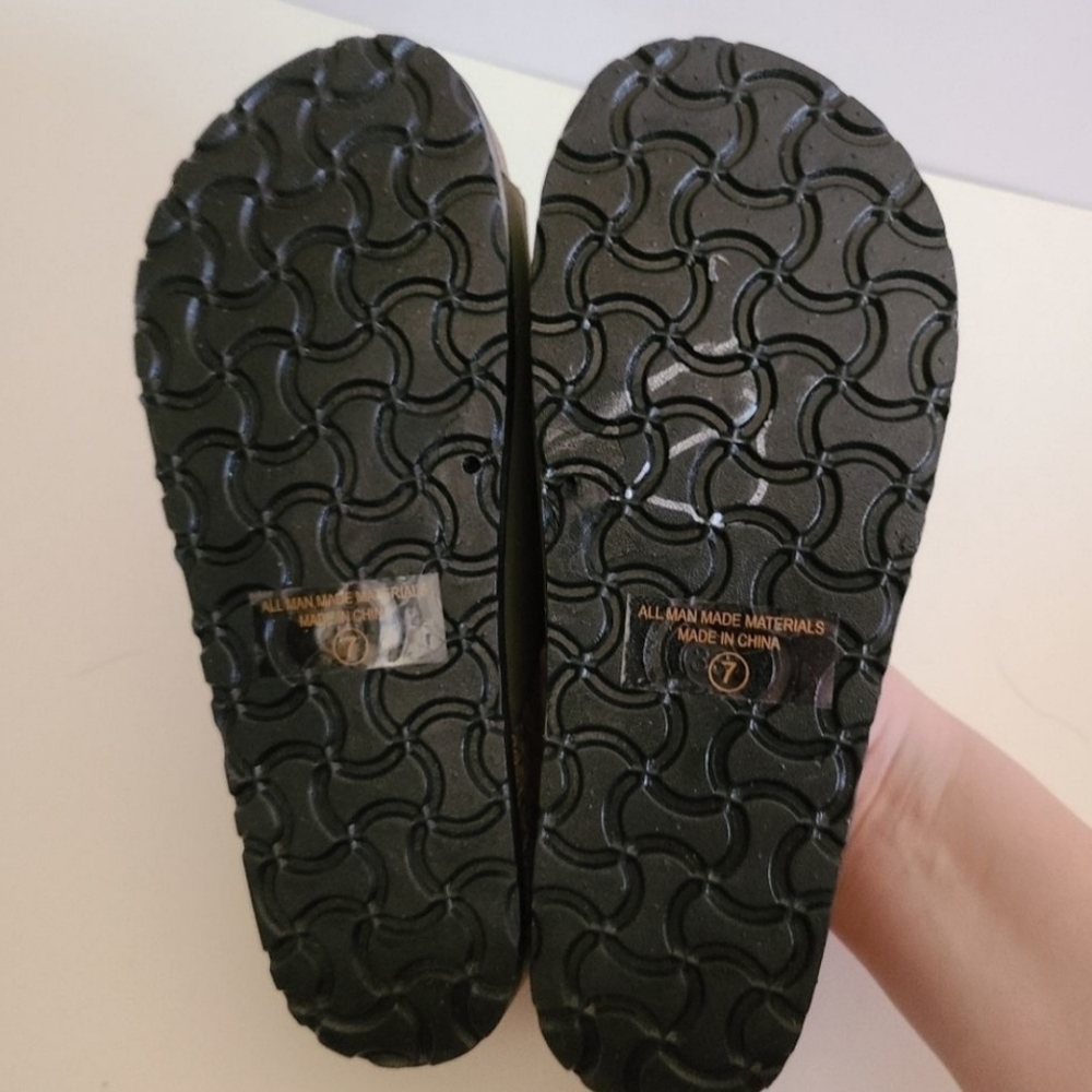Top Moda Slide or Slip On Shoes Size 7 NWOT and No Box - Picture 5 of 6
